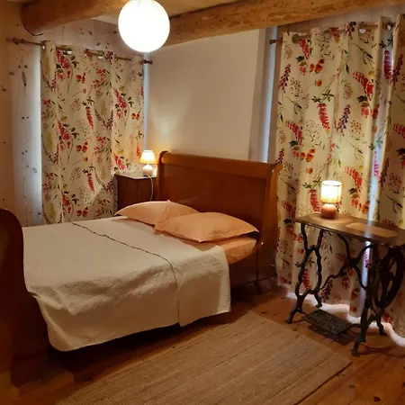 Chez Jean Et Tram, Au Bon Logis, Centre Historique